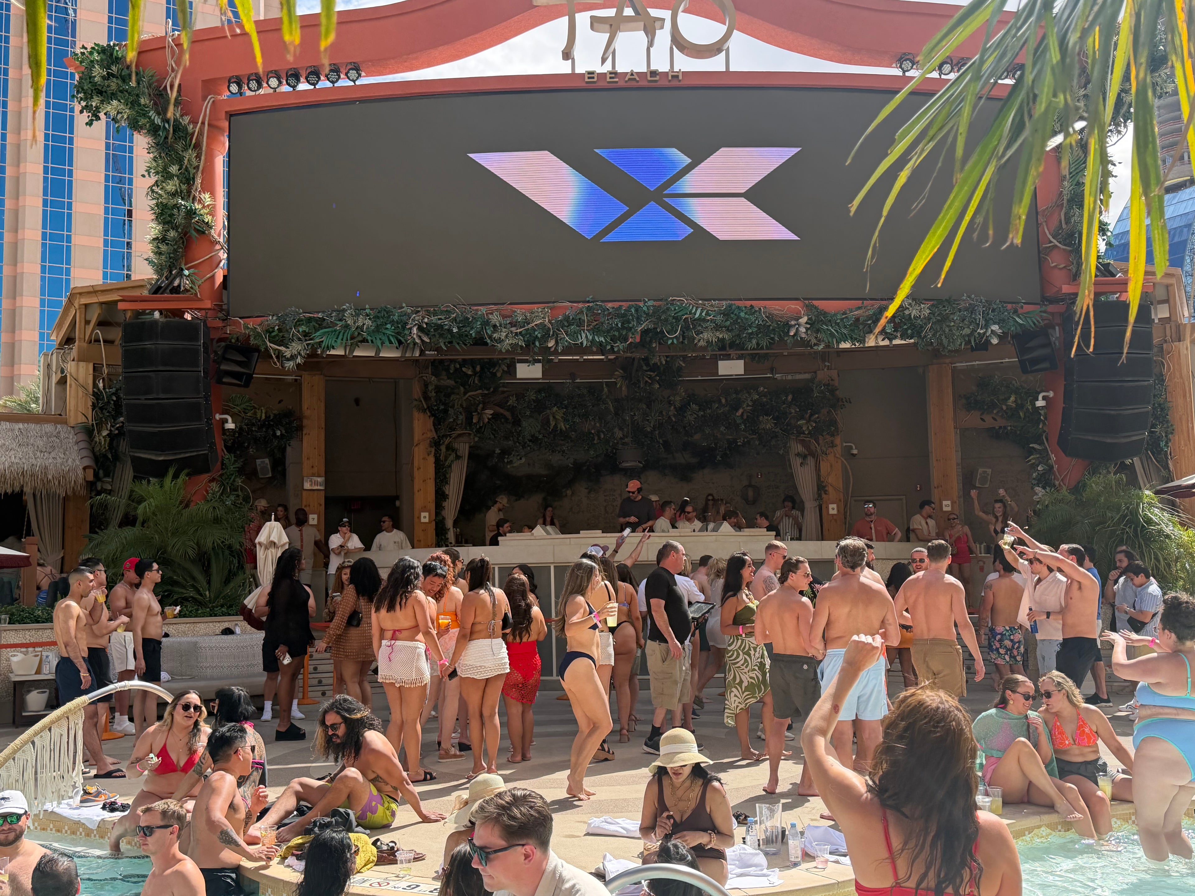Premium DayClub Tour
